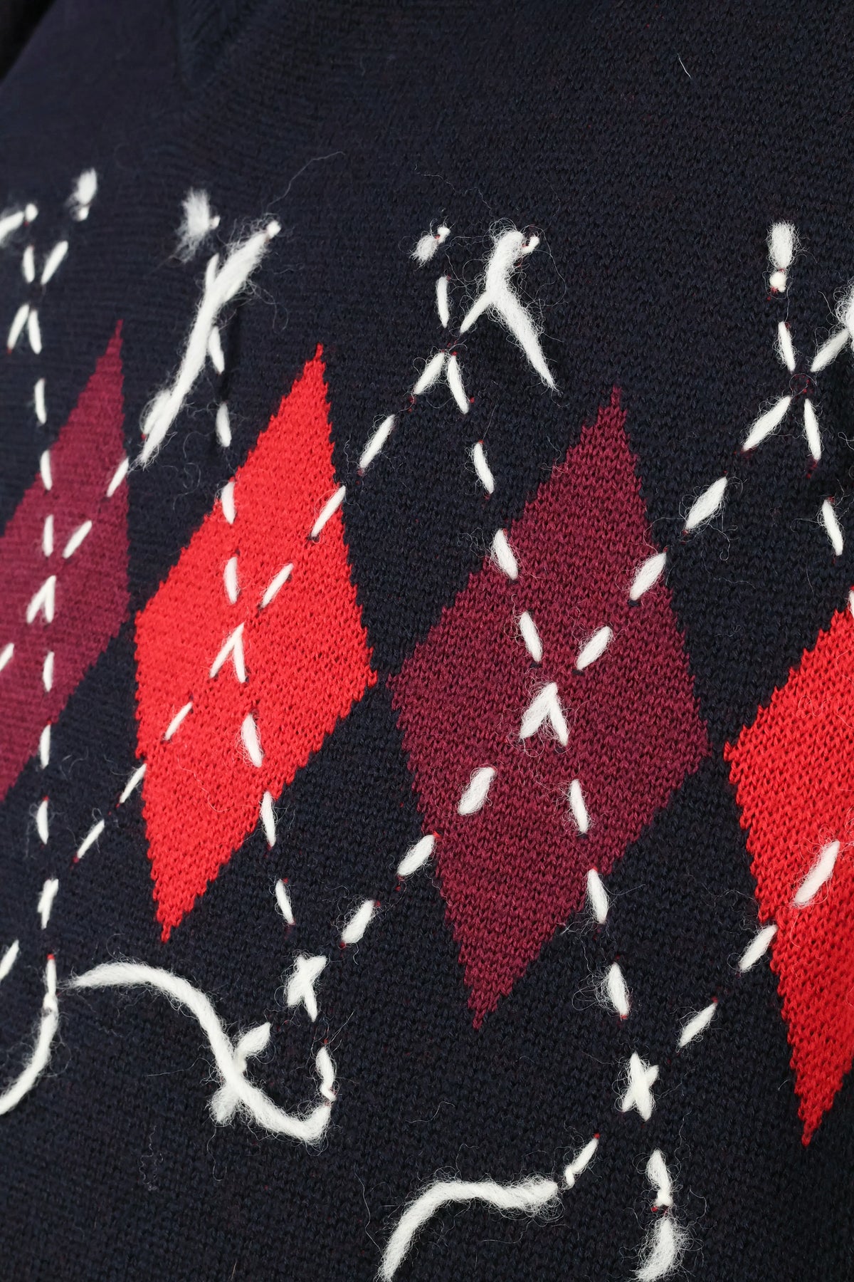 JOHN MASON SMITH / JANE SMITH - 7G DOUBLE JACQUARD ARGYLE V NECK SWEATER - NAVY