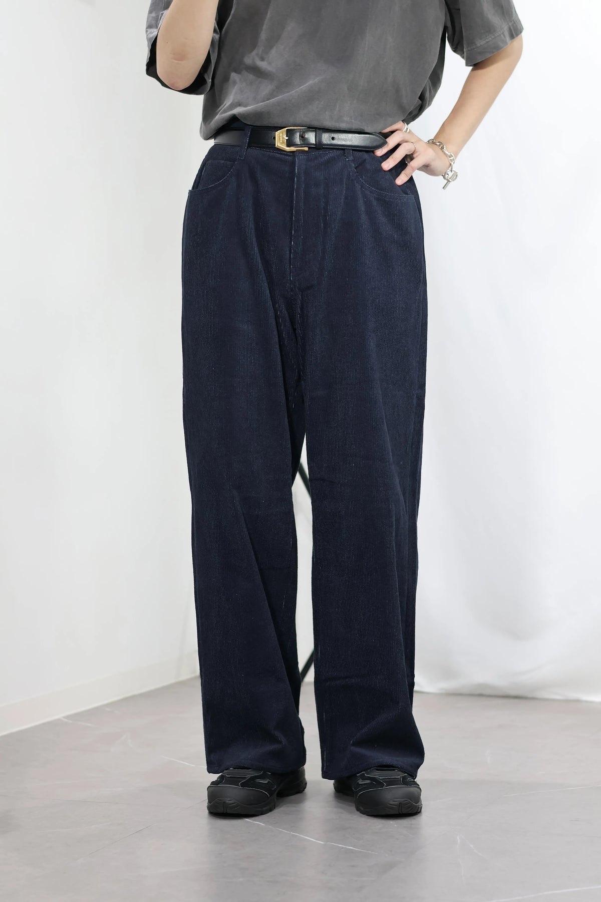 nakedgauge - INDIGO CORDUROY ASHLEY PANTS - INDIGO
