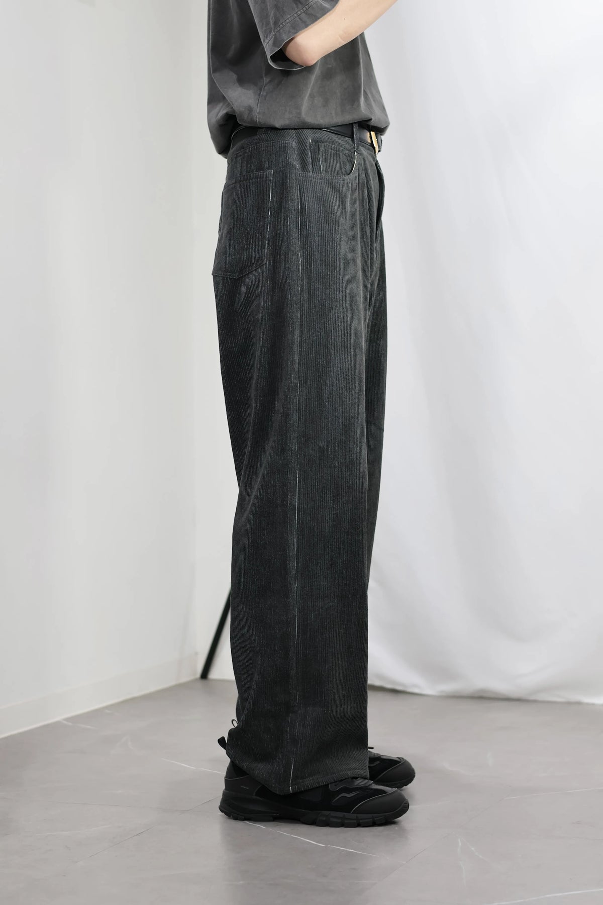 nakedgauge - SUMI CORDUROY ASHLEY PANTS - BLACK