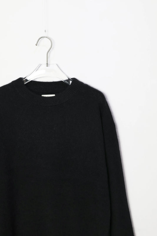 nakedgauge - FOX CUDDLE SWEATER - BLACK