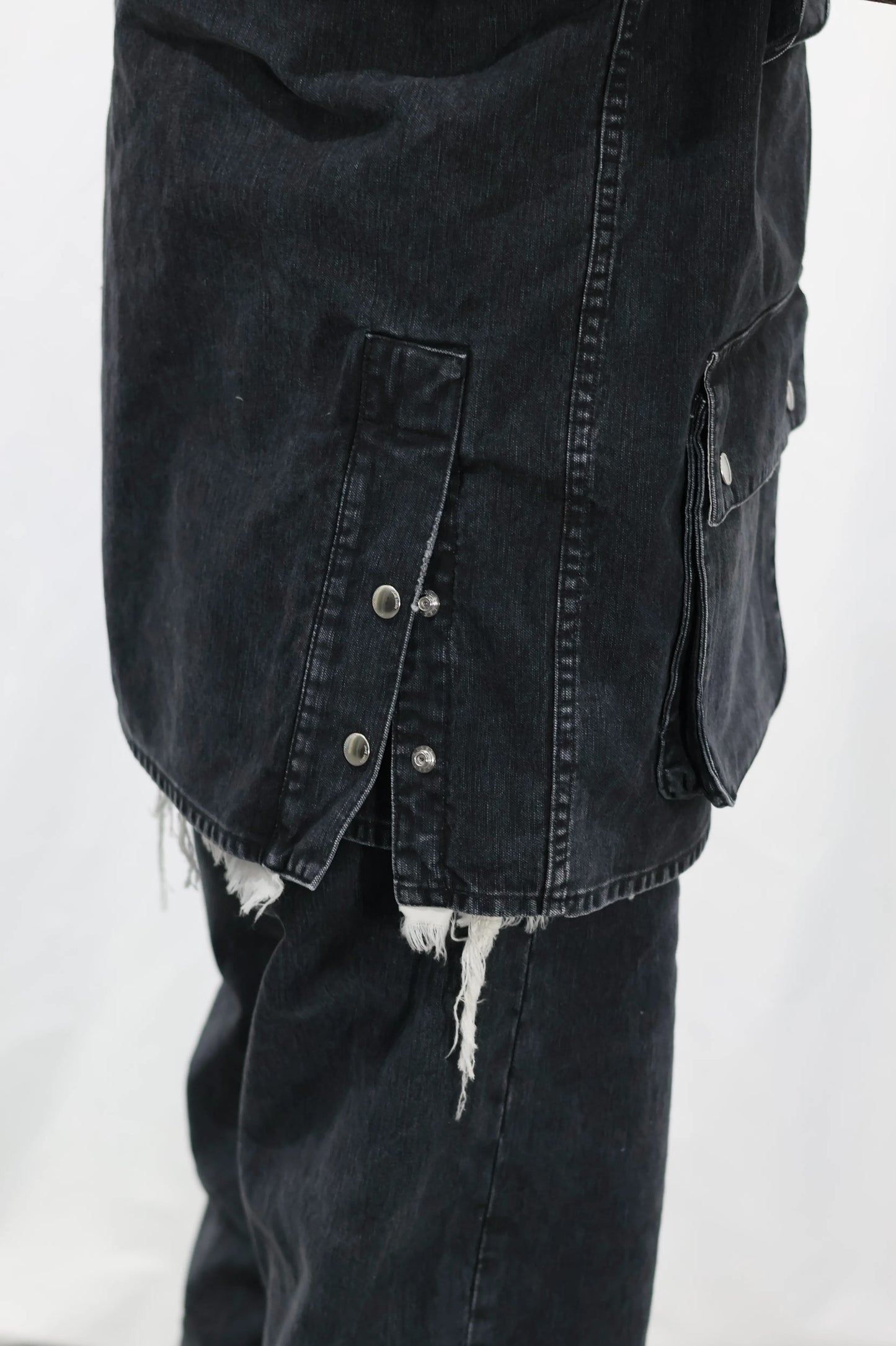 JOHN MASON SMITH / JANE SMITH - SULFUR DYE HEAVY DUCK CLOTH OVERSIZED HUNTING VEST - BLACK