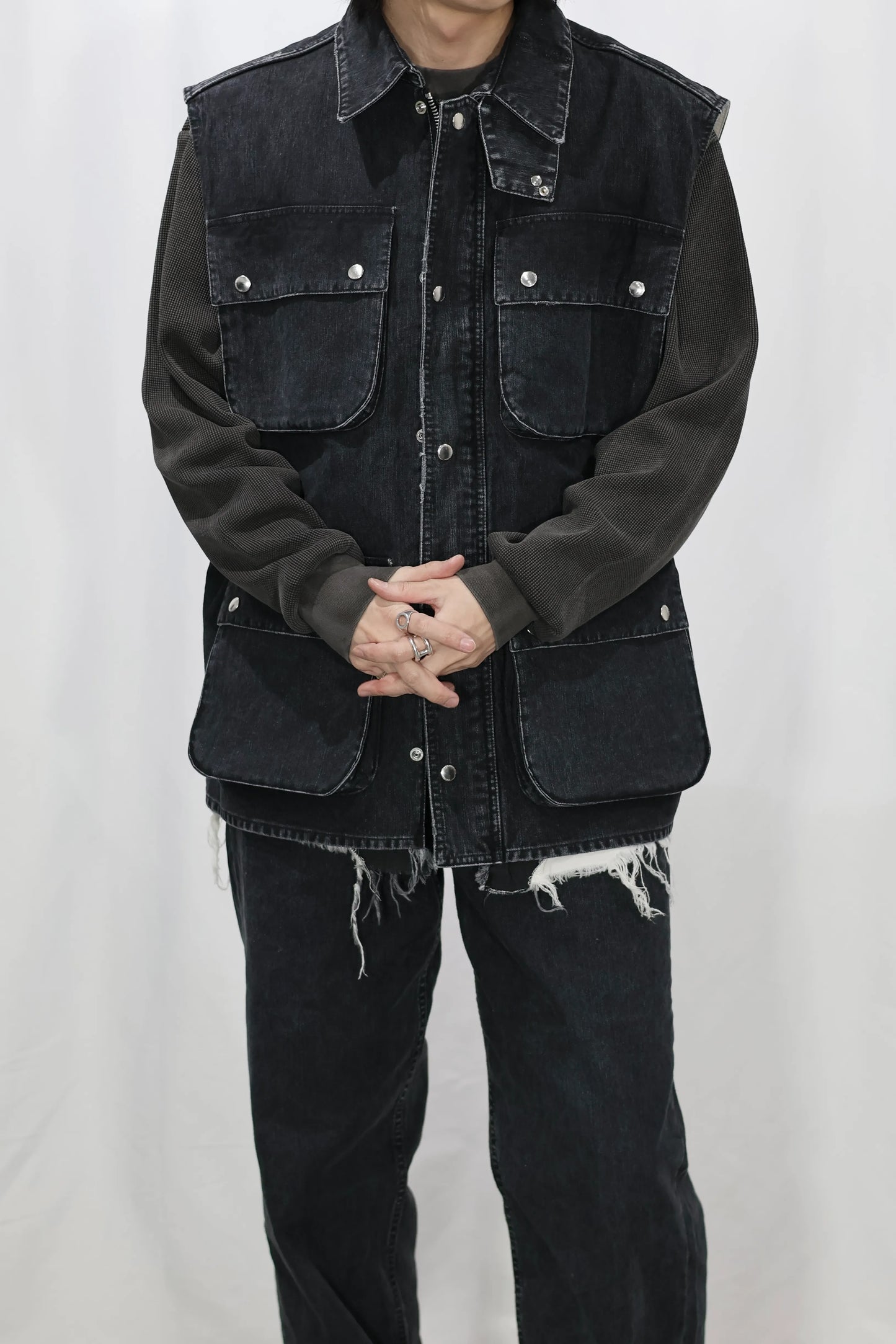 JOHN MASON SMITH / JANE SMITH - SULFUR DYE HEAVY DUCK CLOTH OVERSIZED HUNTING VEST - BLACK