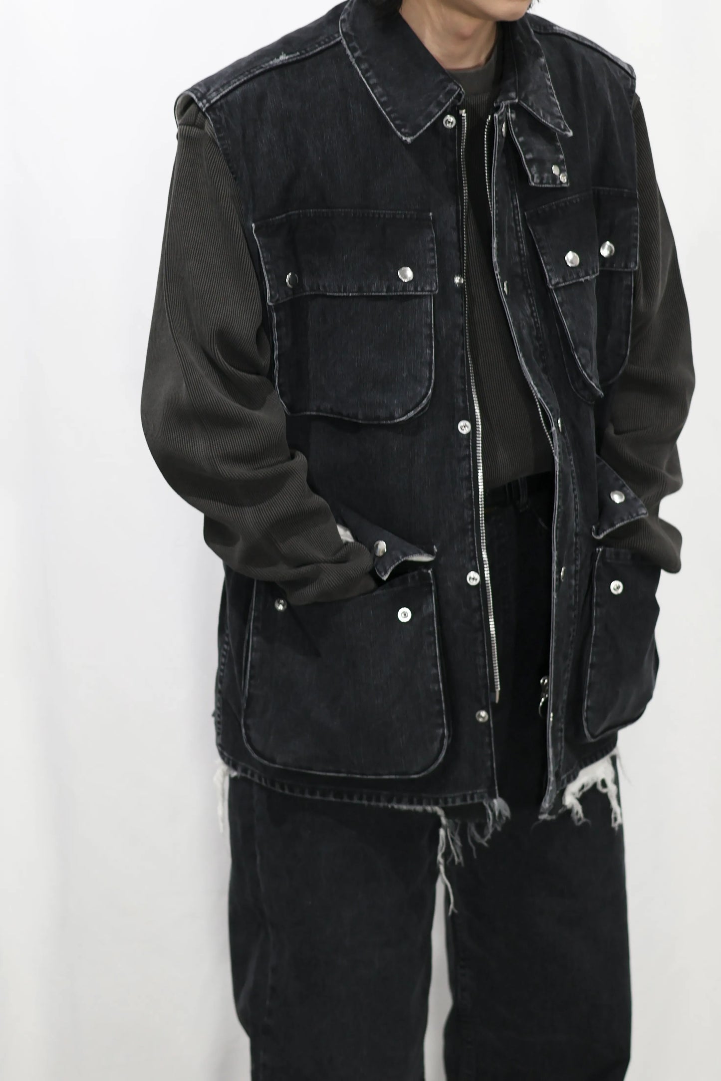 JOHN MASON SMITH / JANE SMITH - SULFUR DYE HEAVY DUCK CLOTH OVERSIZED HUNTING VEST - BLACK