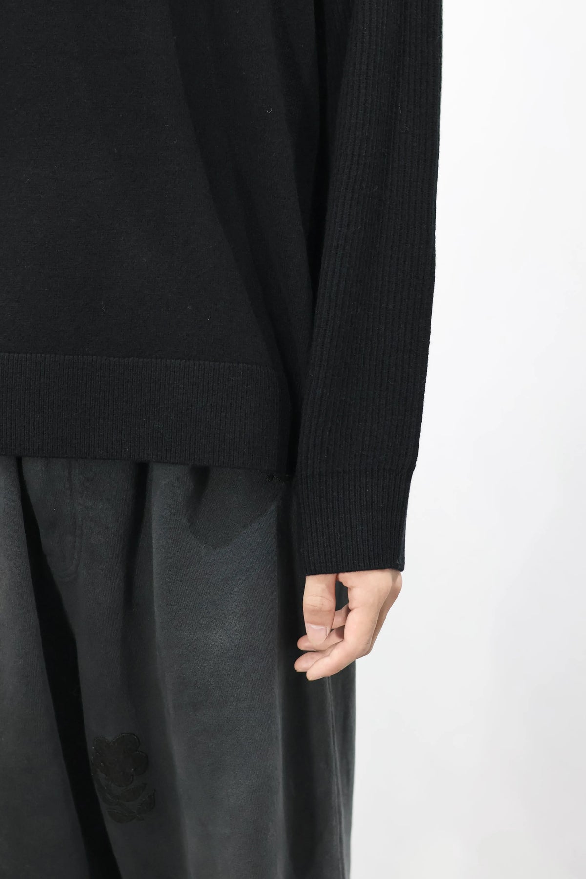 nakedgauge - MERINO WOOL PULLOVER - BLACK
