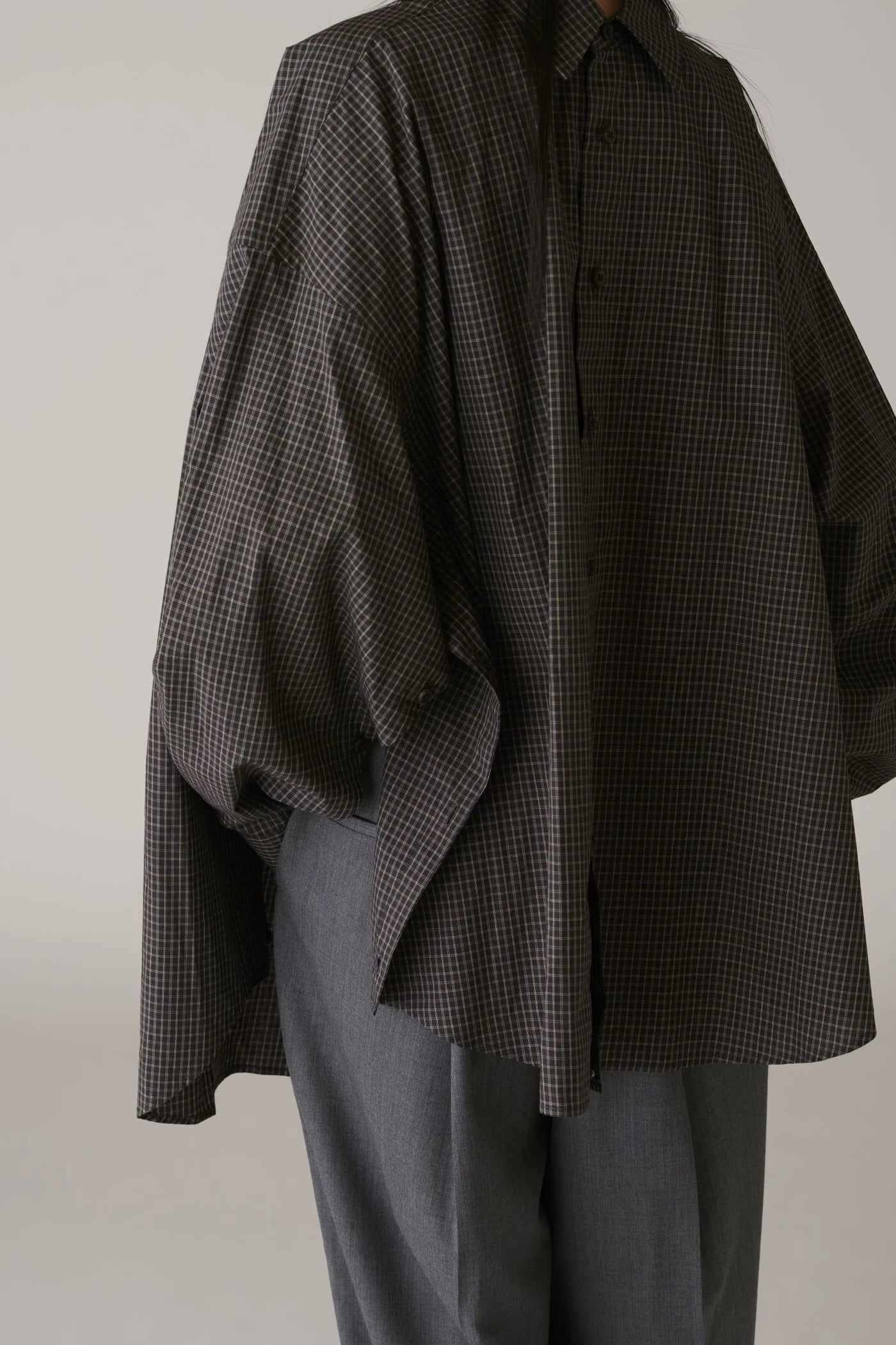 INSCRIRE - Cotton Check Cape Shirt - BLACK