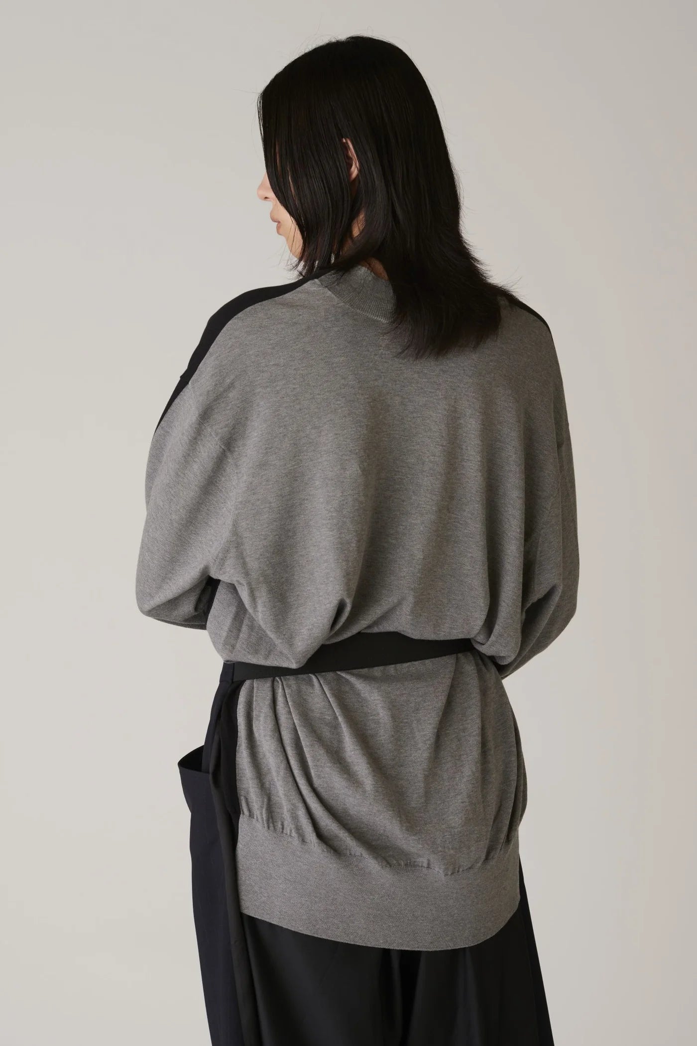 INSCRIRE - Cotton 16G Over Size V neck Cardigan - BLACK × GREY