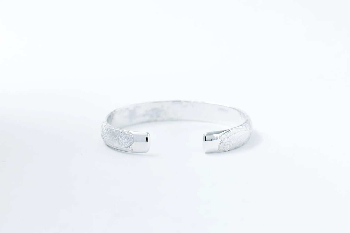 WAKAN SILVER SMITH - Arabesque bangle M - SILVER