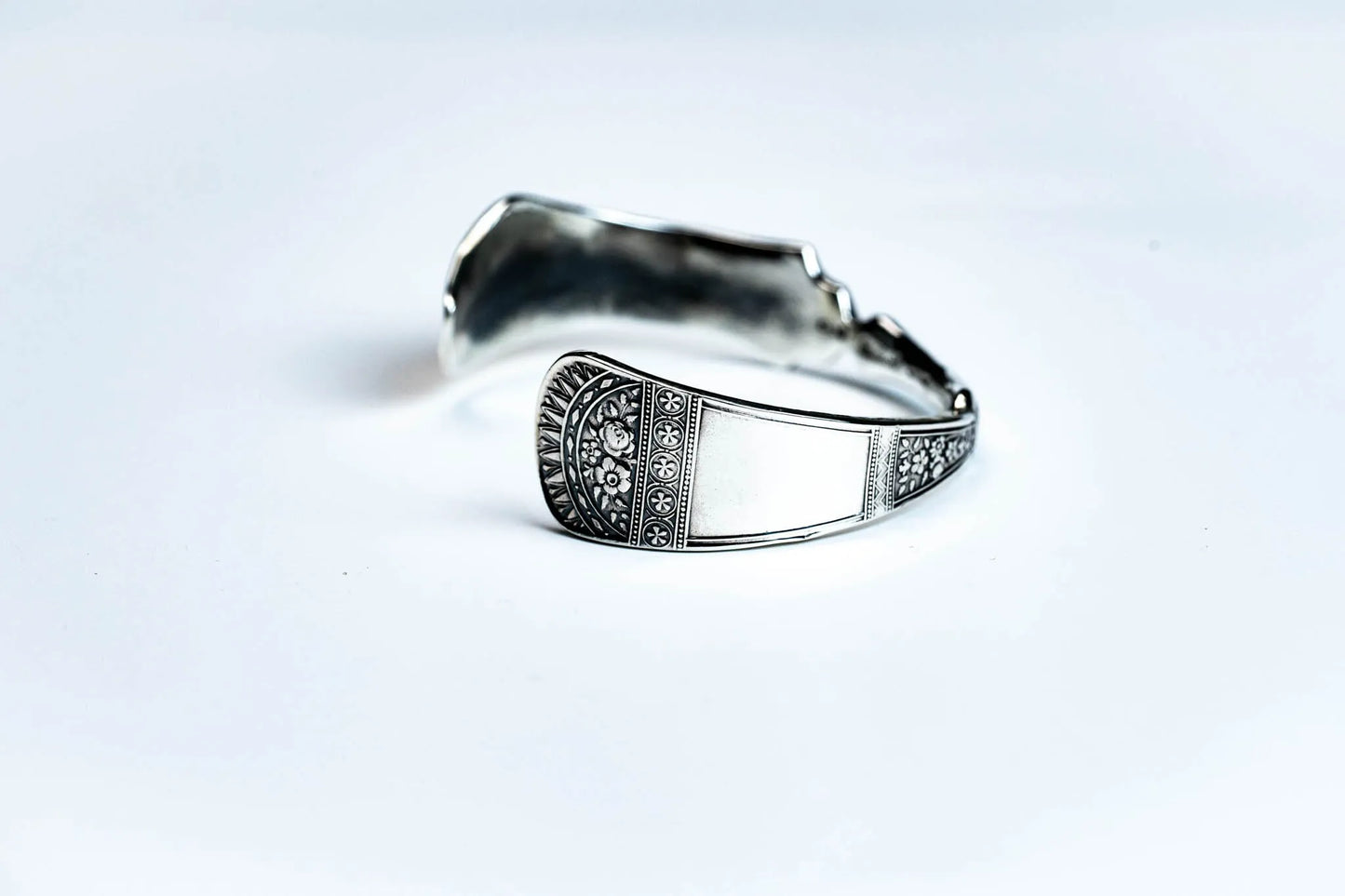 WAKAN SILVER SMITH - Cutlery Butter Knife Bangle (燻し仕上げ) - SILVER
